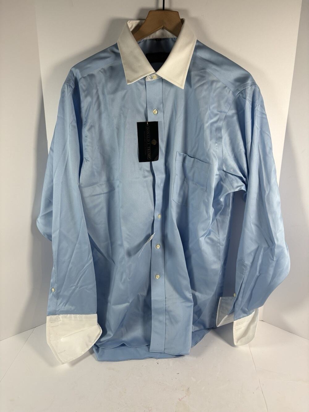 Donald J Trump Signature Collection Dress Shirt 16.5 34/35 Blue White Collar NWT